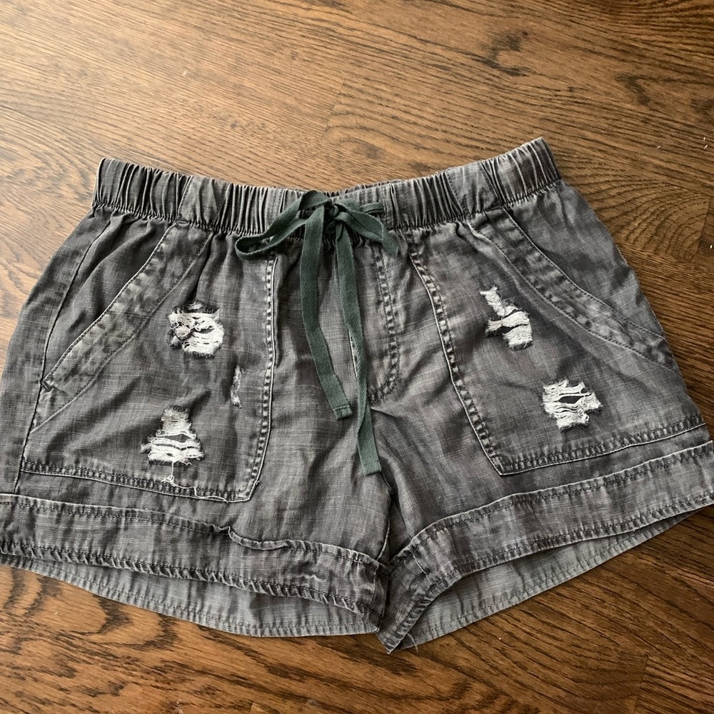 Laju distressed gray shorts